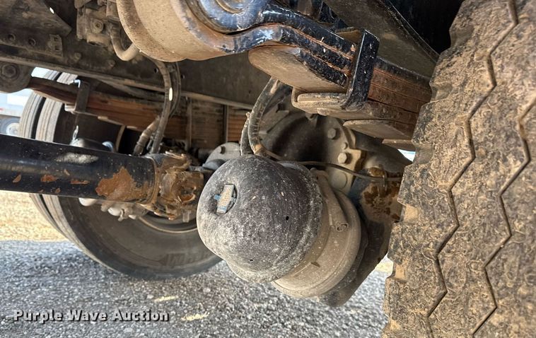 image for item EG5731 2013 Freightliner Business Class M2 Crew Cab flatbed truck