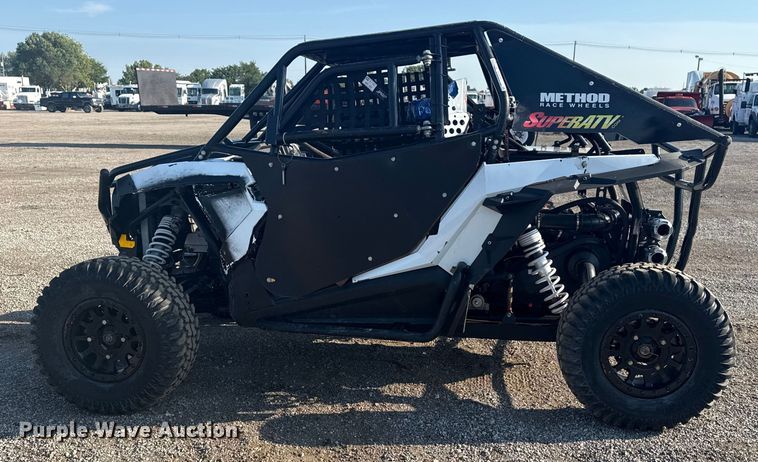 image for item EG6143 2015 Polaris Razor XP 1000 utility vehicle