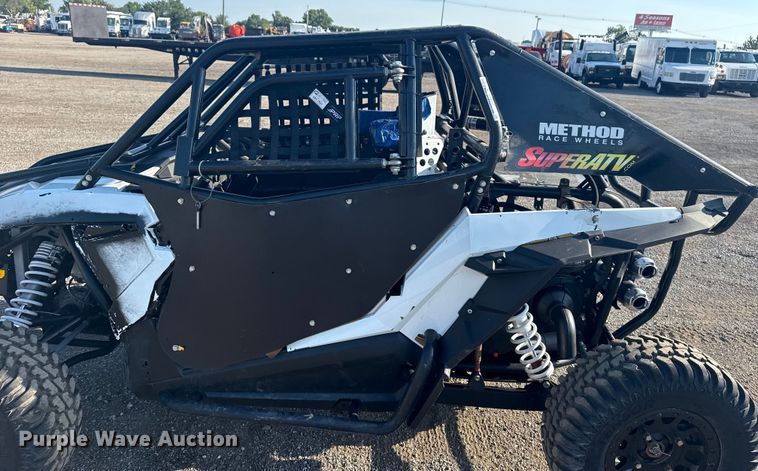 image for item EG6143 2015 Polaris Razor XP 1000 utility vehicle