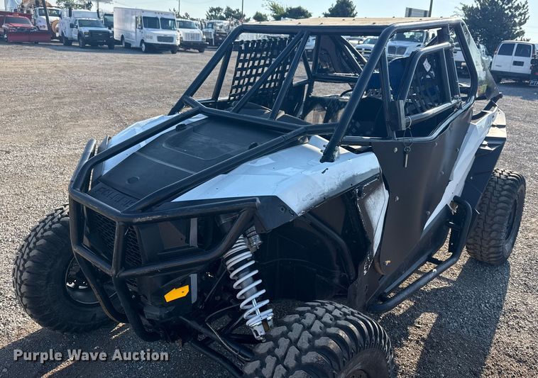 image for item EG6143 2015 Polaris Razor XP 1000 utility vehicle