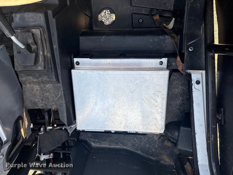 image for item EG6143 2015 Polaris Razor XP 1000 utility vehicle