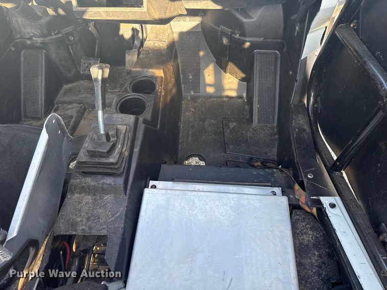 image for item EG6143 2015 Polaris Razor XP 1000 utility vehicle