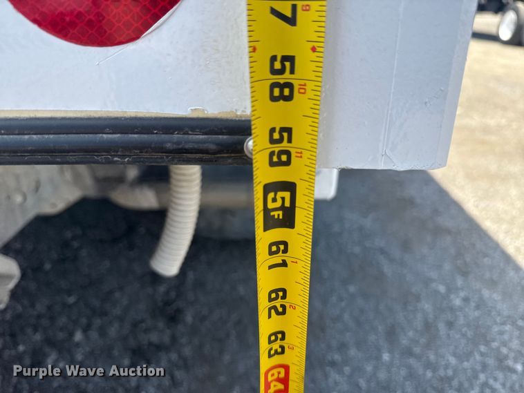 image for item EG6152 2021 Ford E450 Super Duty delivery truck