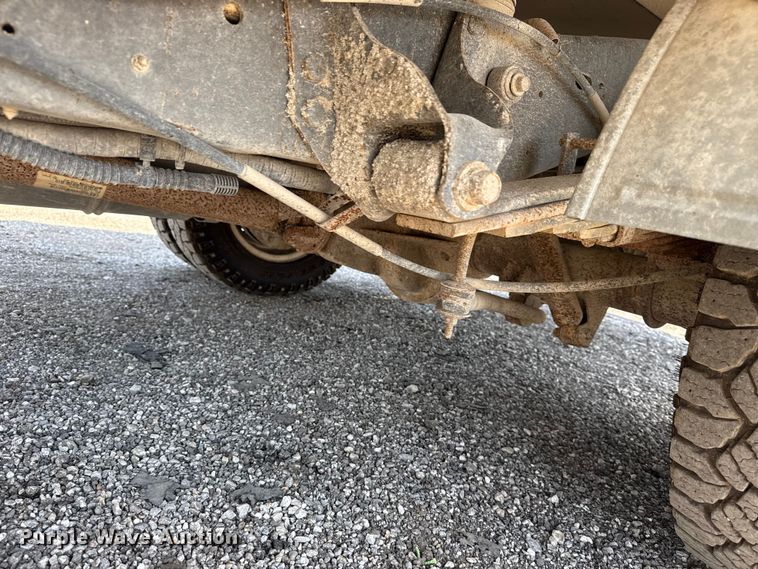 image for item EG6152 2021 Ford E450 Super Duty delivery truck