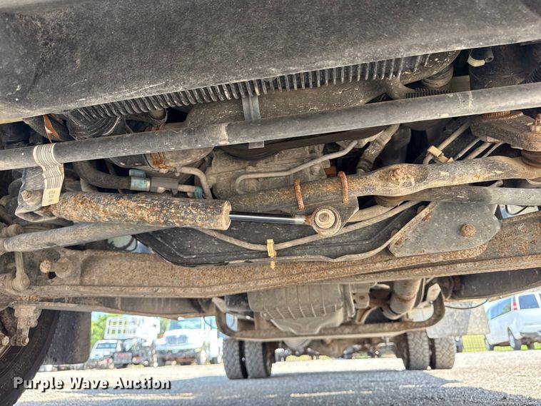 image for item EG6152 2021 Ford E450 Super Duty delivery truck