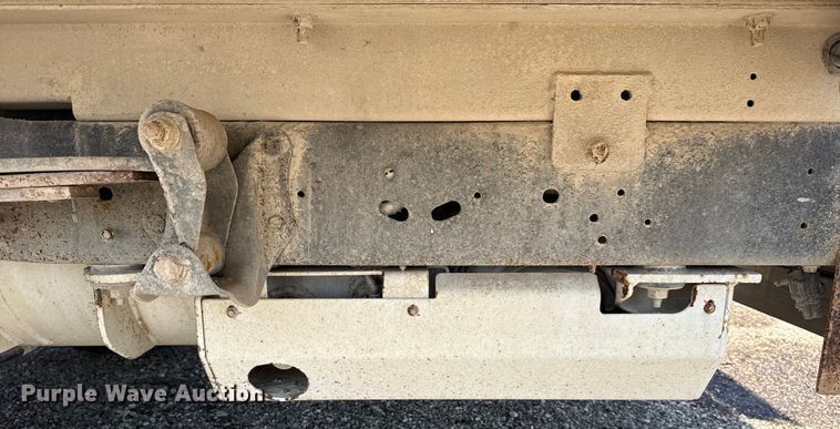 image for item EG6152 2021 Ford E450 Super Duty delivery truck