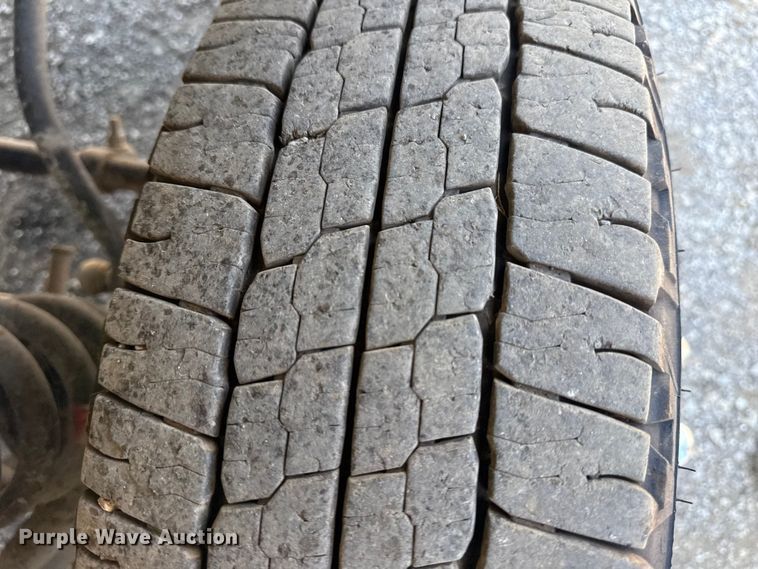 image for item EG6152 2021 Ford E450 Super Duty delivery truck