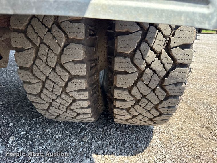 image for item EG6152 2021 Ford E450 Super Duty delivery truck