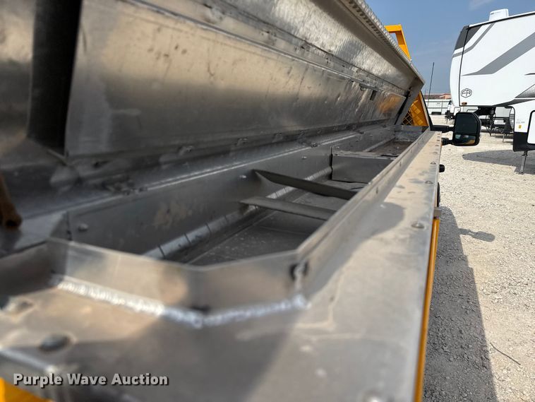 image for item EJ4789 2022 Ford F350 Super Duty utility bed pickup truck