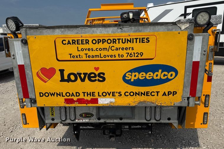 image for item EJ4789 2022 Ford F350 Super Duty utility bed pickup truck