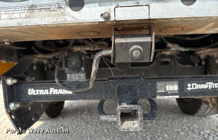 image for item EJ4789 2022 Ford F350 Super Duty utility bed pickup truck