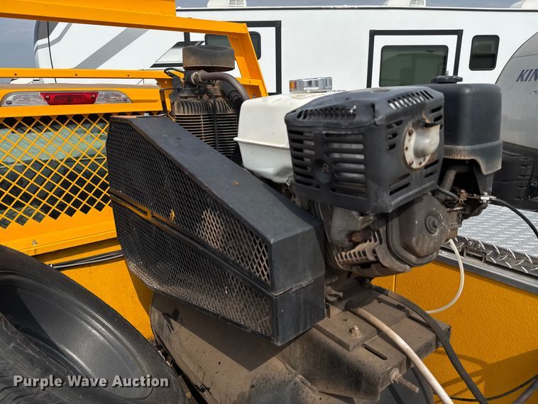 image for item EJ4789 2022 Ford F350 Super Duty utility bed pickup truck