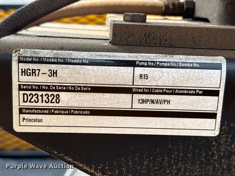 image for item EJ4789 2022 Ford F350 Super Duty utility bed pickup truck