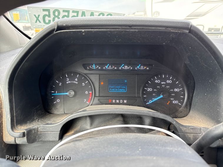 image for item EJ4789 2022 Ford F350 Super Duty utility bed pickup truck