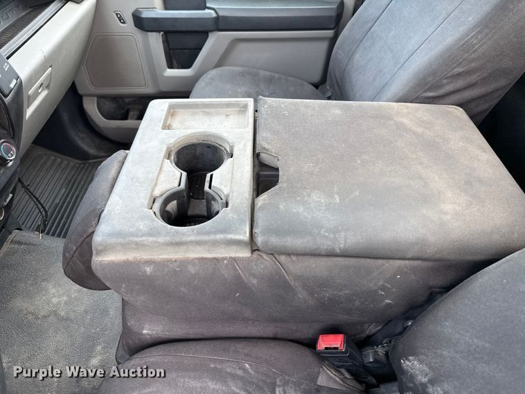 image for item EJ4789 2022 Ford F350 Super Duty utility bed pickup truck