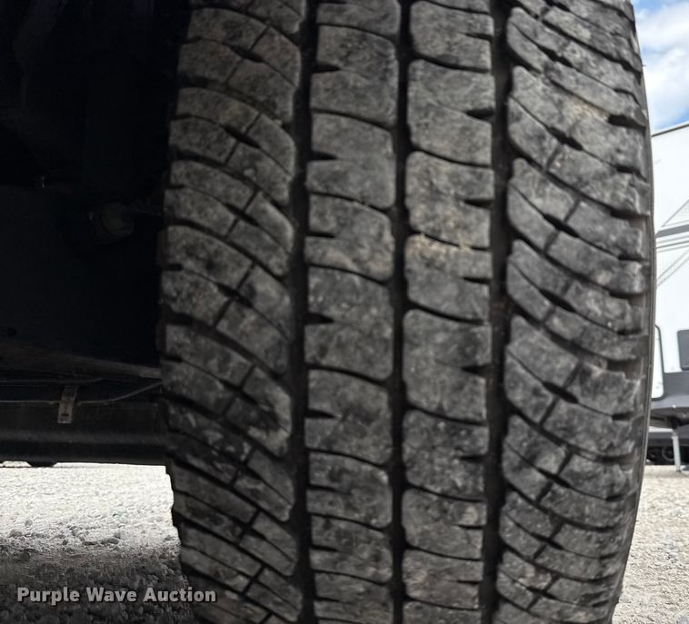 image for item EJ4789 2022 Ford F350 Super Duty utility bed pickup truck