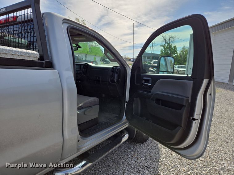 image for item EJ7510 2015 Chevrolet Silverado 2500HD pickup truck