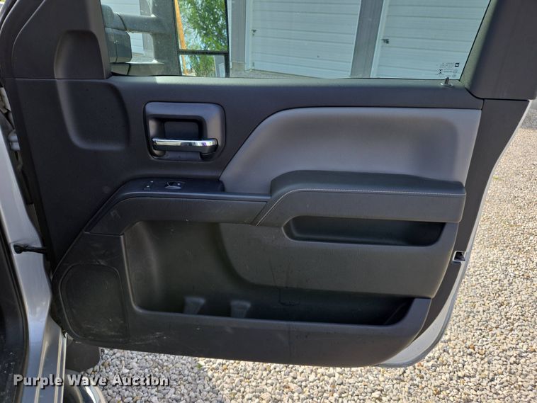 image for item EJ7510 2015 Chevrolet Silverado 2500HD pickup truck