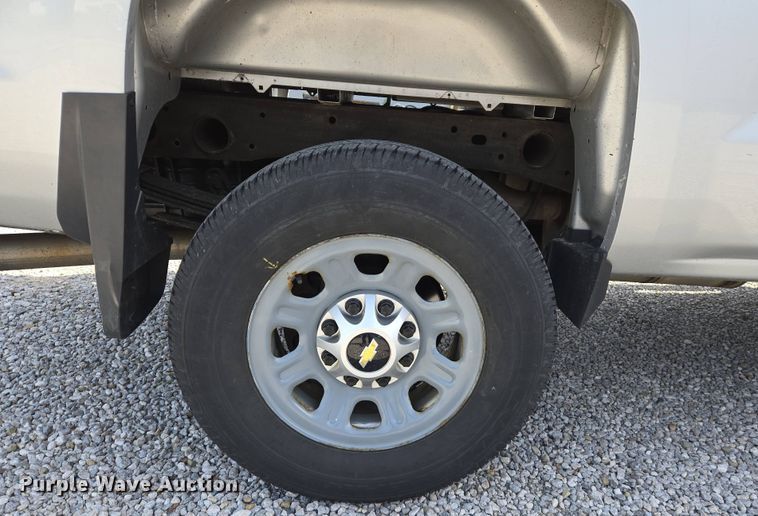 image for item EJ7510 2015 Chevrolet Silverado 2500HD pickup truck