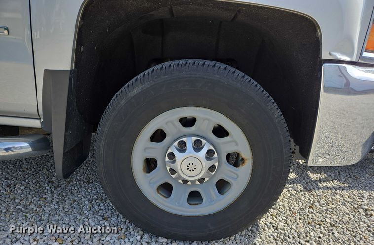 image for item EJ7510 2015 Chevrolet Silverado 2500HD pickup truck