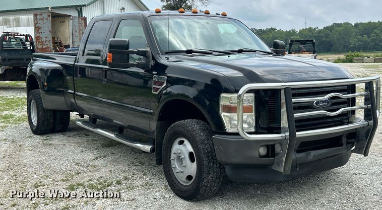 image for item EK8370 2009 Ford F350 Super Duty Crew Cab pickup truck