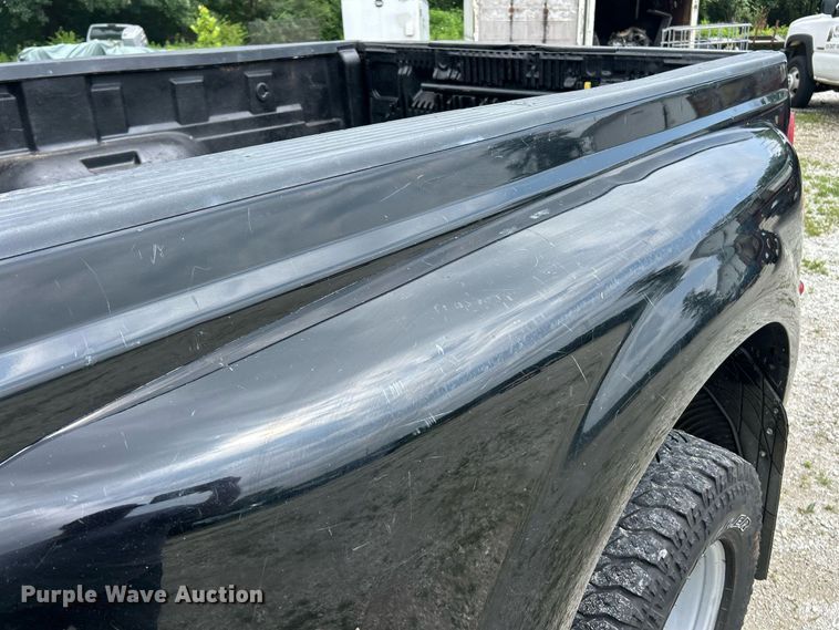 image for item EK8370 2009 Ford F350 Super Duty Crew Cab pickup truck