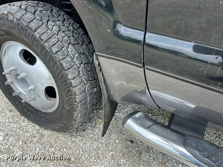 image for item EK8370 2009 Ford F350 Super Duty Crew Cab pickup truck