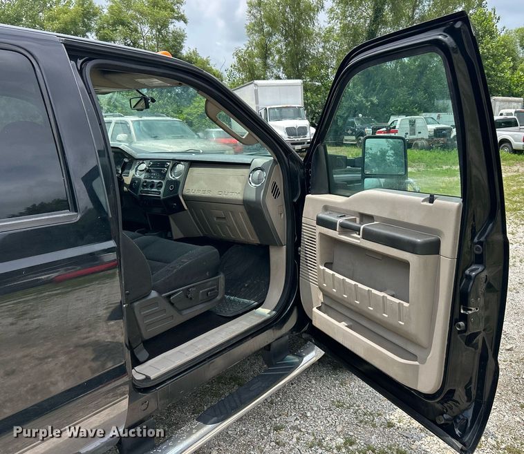 image for item EK8370 2009 Ford F350 Super Duty Crew Cab pickup truck