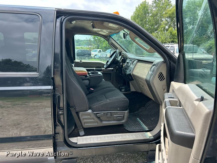 image for item EK8370 2009 Ford F350 Super Duty Crew Cab pickup truck