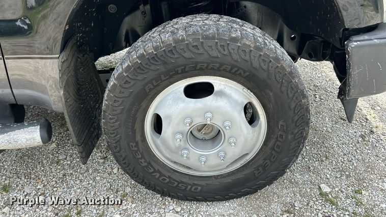 image for item EK8370 2009 Ford F350 Super Duty Crew Cab pickup truck