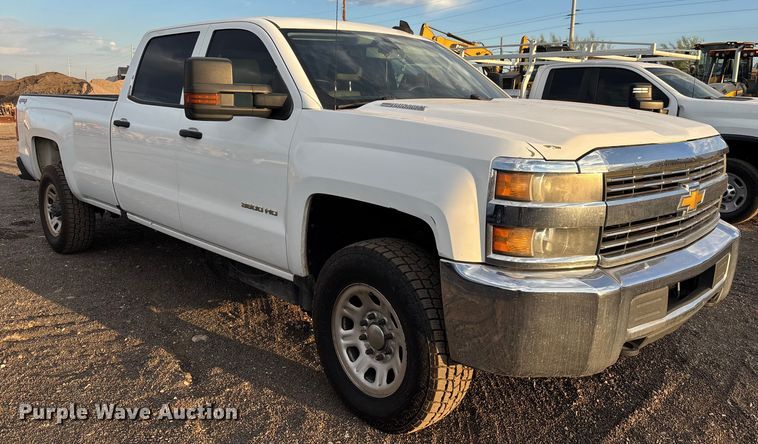 image for item EL6095 2016 Chevrolet Silverado 3500HD Crew Cab pickup truck