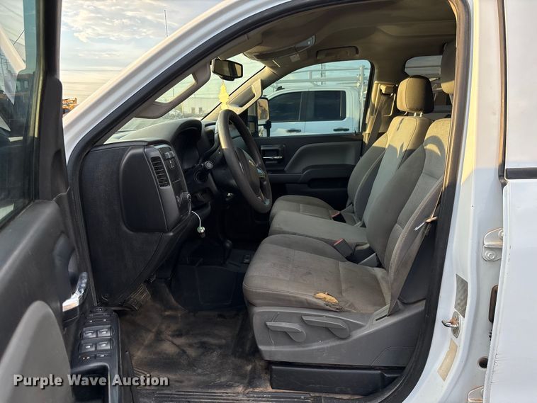 image for item EL6095 2016 Chevrolet Silverado 3500HD Crew Cab pickup truck