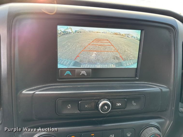 image for item EL6095 2016 Chevrolet Silverado 3500HD Crew Cab pickup truck