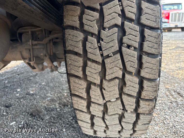 image for item EL6095 2016 Chevrolet Silverado 3500HD Crew Cab pickup truck