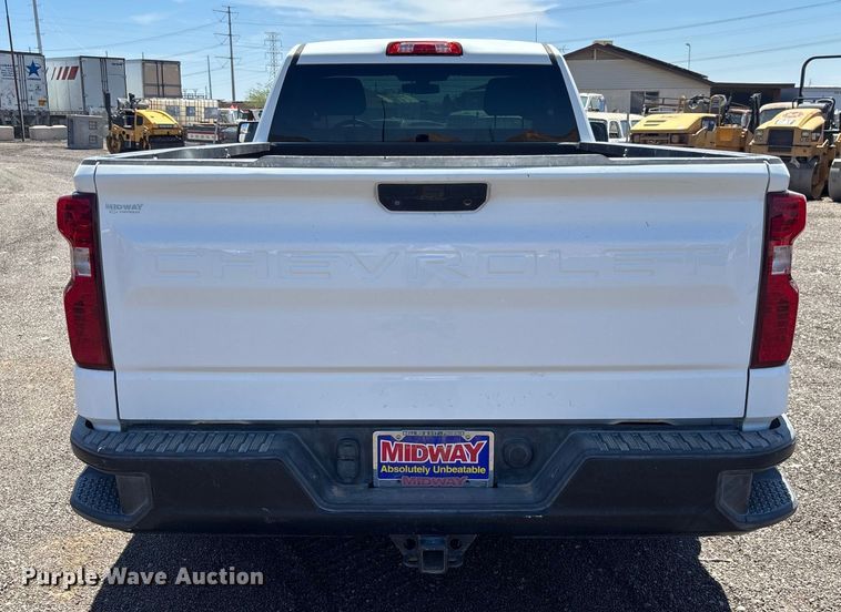 image for item EL6096 2019 Chevrolet Silverado 1500 pickup truck