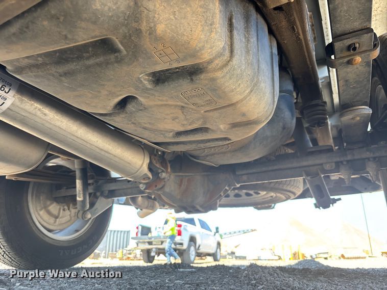 image for item EL6096 2019 Chevrolet Silverado 1500 pickup truck