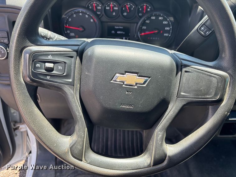 image for item EL6096 2019 Chevrolet Silverado 1500 pickup truck