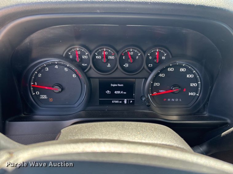 image for item EL6096 2019 Chevrolet Silverado 1500 pickup truck