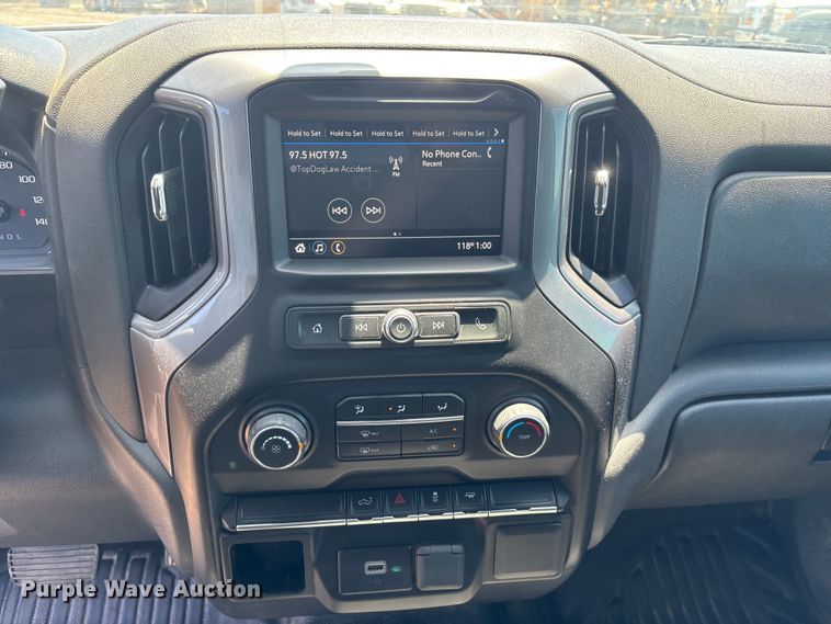 image for item EL6096 2019 Chevrolet Silverado 1500 pickup truck