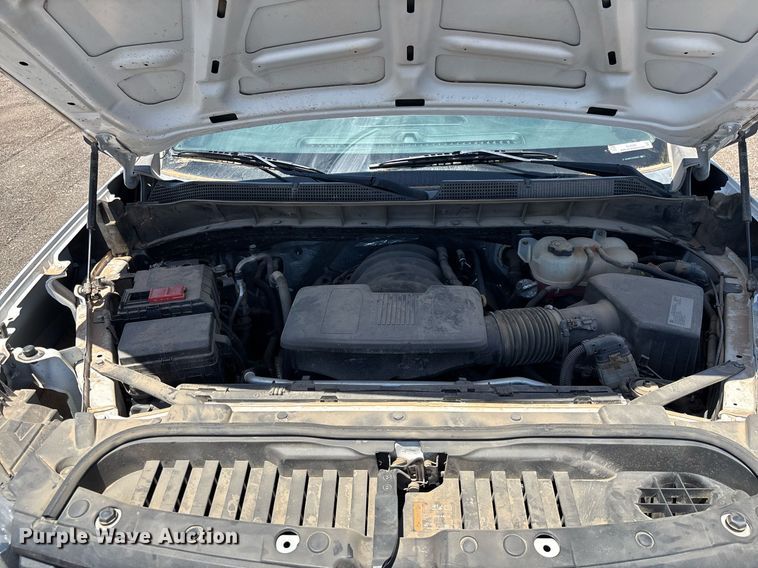 image for item EL6096 2019 Chevrolet Silverado 1500 pickup truck