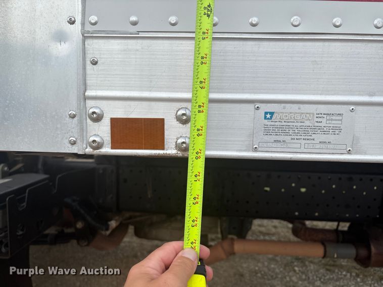 image for item EM0589 2015 Isuzu NPRHD box truck