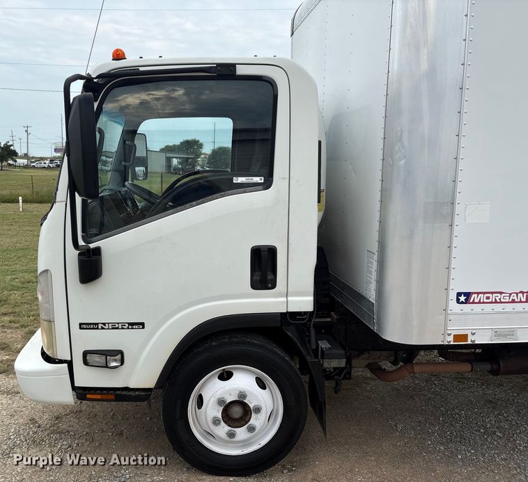 image for item EM0589 2015 Isuzu NPRHD box truck