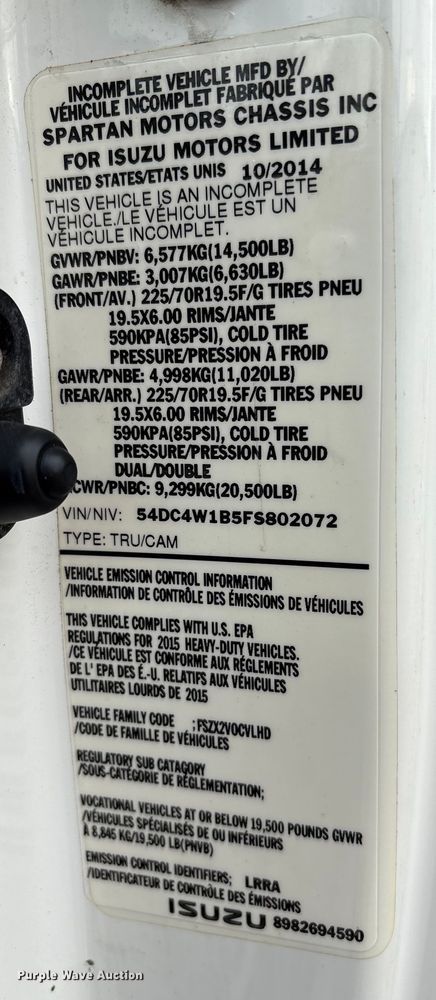 image for item EM0589 2015 Isuzu NPRHD box truck