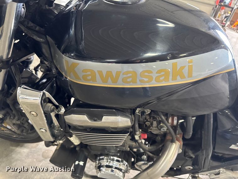 image for item EM2296 2000 Kawasaki Zrx 1100 motorcycle