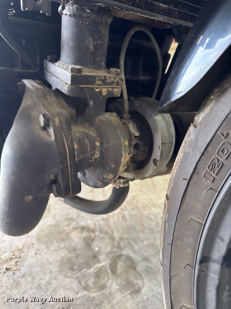 image for item EM2296 2000 Kawasaki Zrx 1100 motorcycle