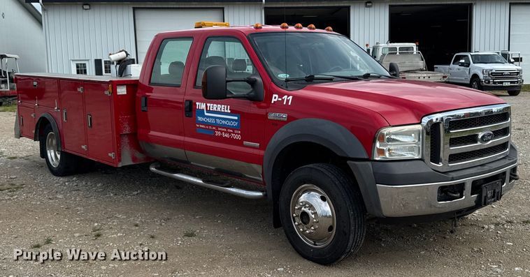 image for item EM2297 2005 Ford F550 utility / service truck