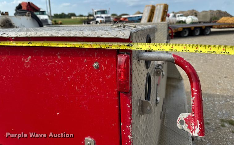 image for item EM2297 2005 Ford F550 utility / service truck