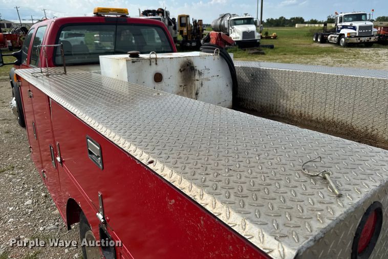 image for item EM2297 2005 Ford F550 utility / service truck