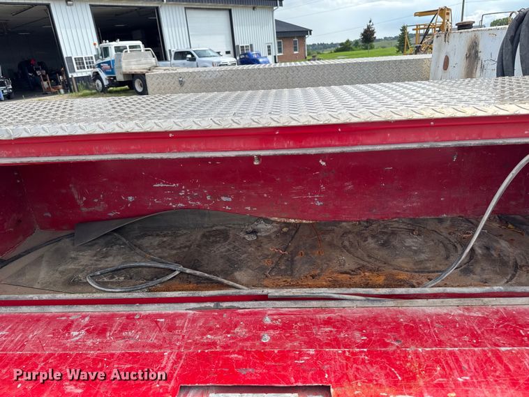 image for item EM2297 2005 Ford F550 utility / service truck