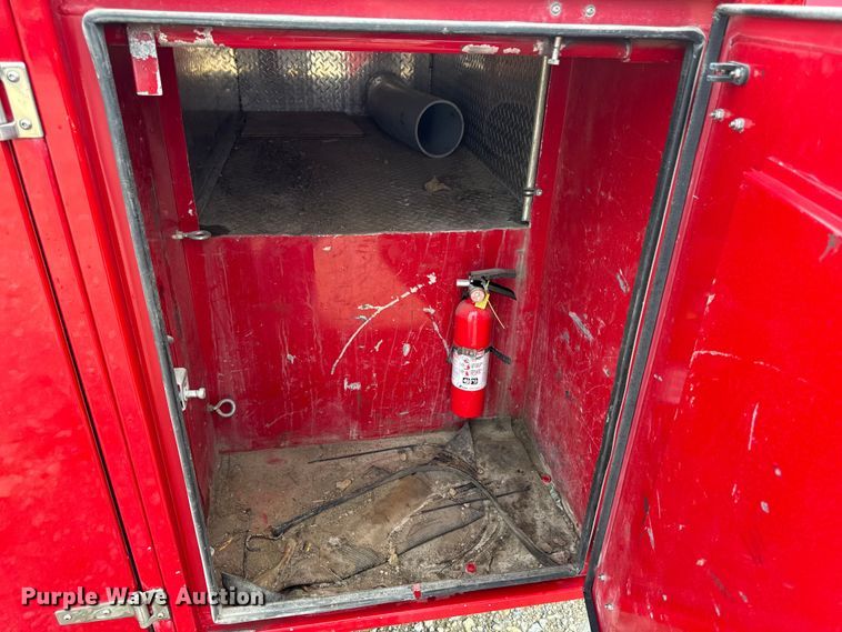 image for item EM2297 2005 Ford F550 utility / service truck